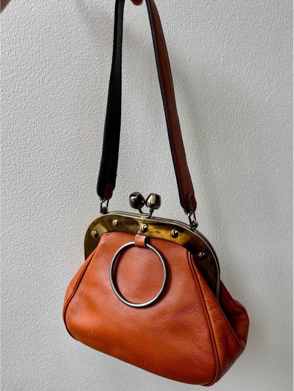 Vintage 1960/70s Orange Leather Kisslock Purse